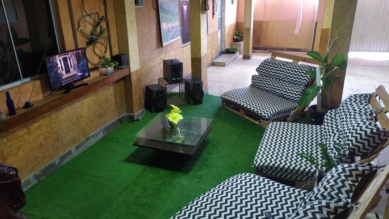 Hostal Bela Brasilia